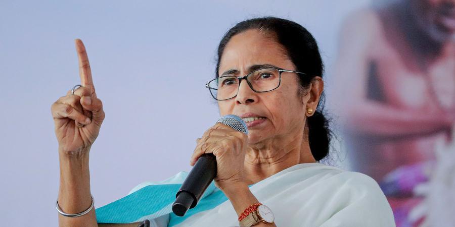 Mamata Banerjee's bold move: TMC's solo fight in 2024 elections