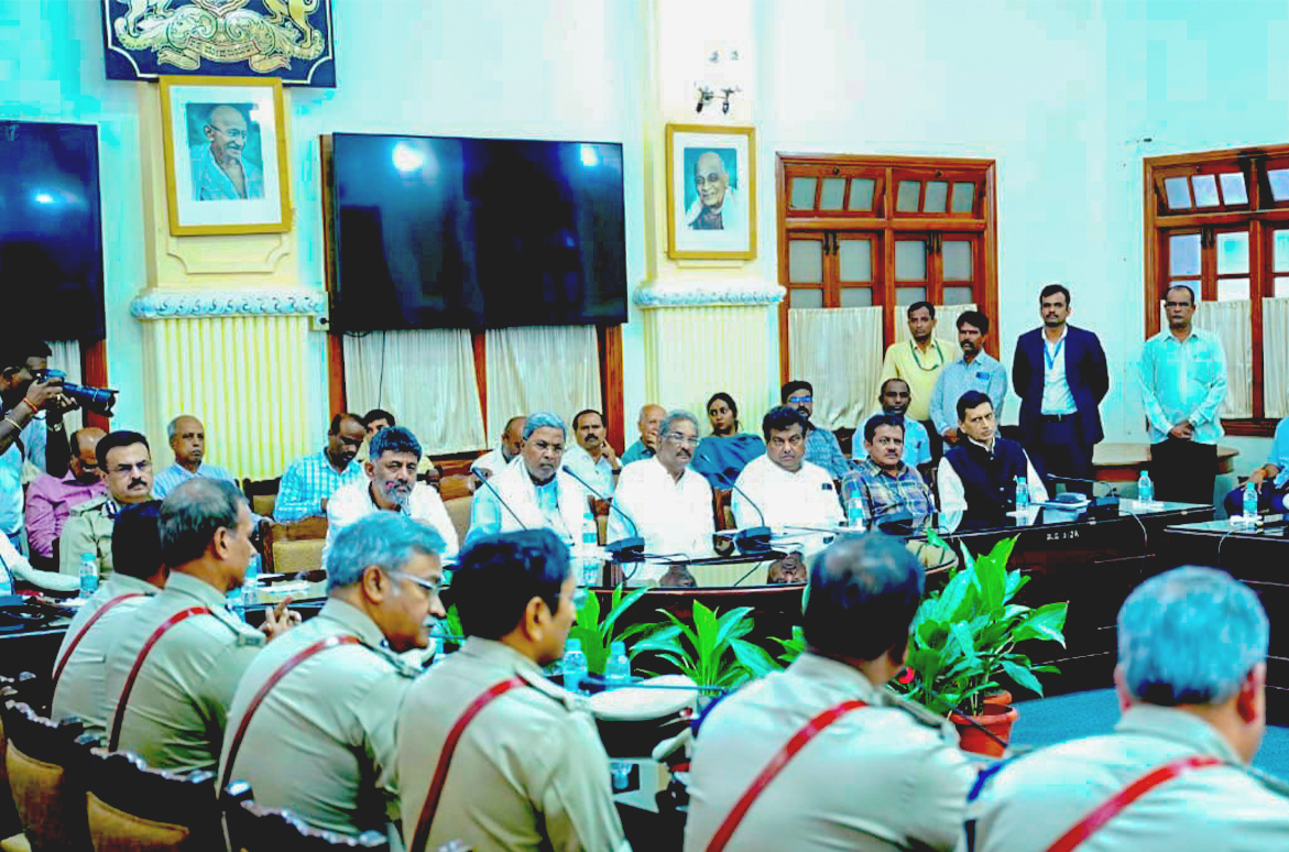 Be careful not to disturb social harmony: CM, DCM warns police officers