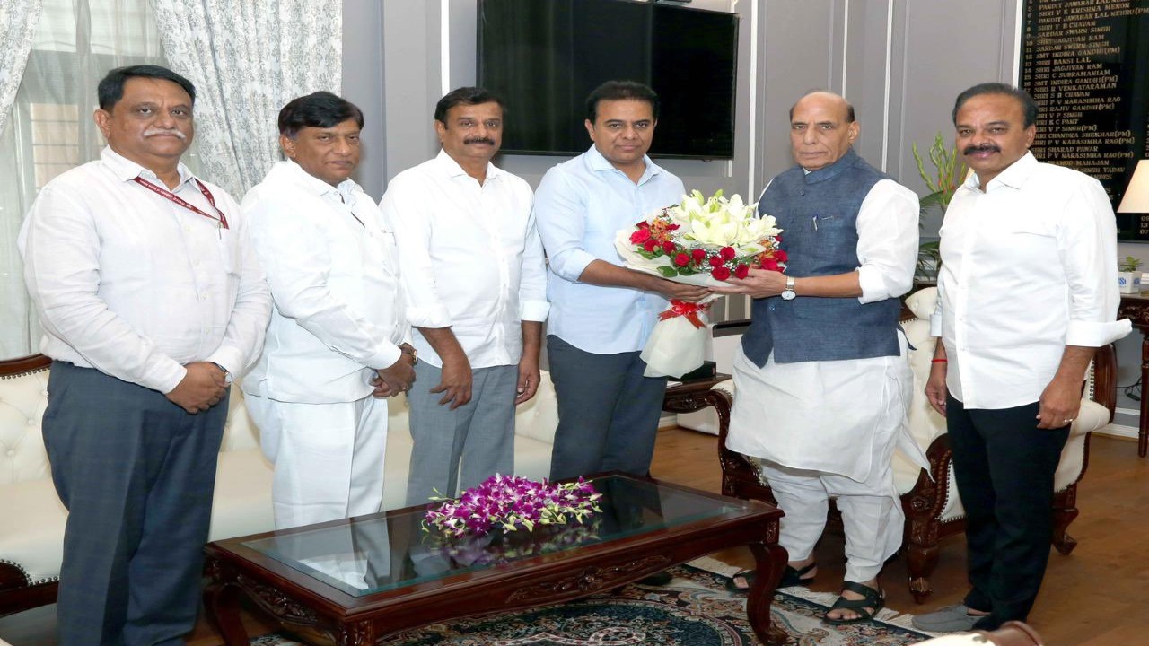 Telangana Minister KT Rama Rao met Rajnath Singh, sought land for projects in Hyderabad